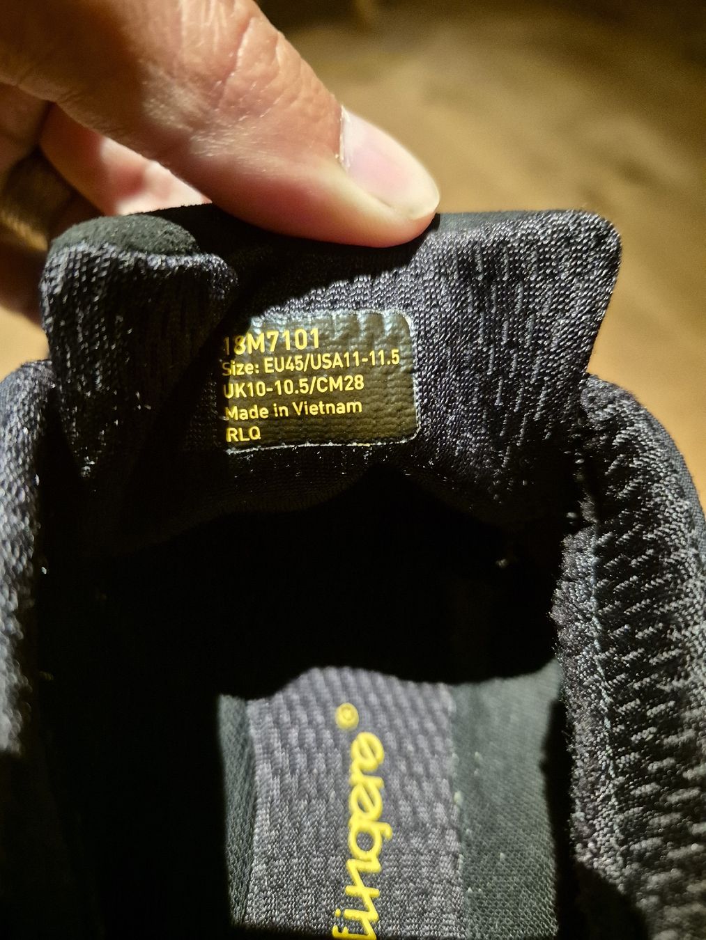 Vibram Chaussures hommes: Barfuss-Schuhe von vibram – D'occasion à Samstagern par M86R 1