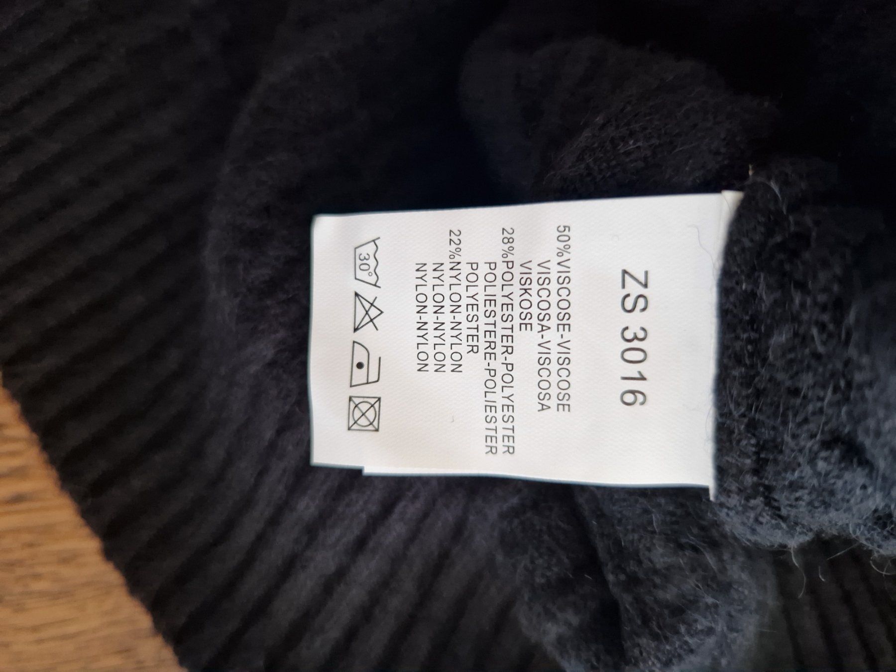 Maglioni & Felpe: PULLOVER COURT – Nuovo e nell'imballaggio originale da Camorino venduto da JPHANDMADE1 3