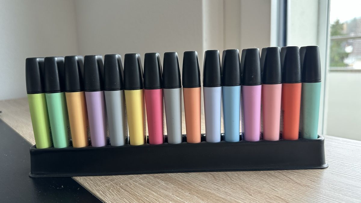 Stabilo Penna & Evidenziatori: STABILO Textmarker und Fineliner Set Neu – Nuovo (secondo la descrizione) da Veltheim AG venduto da KimiSinger