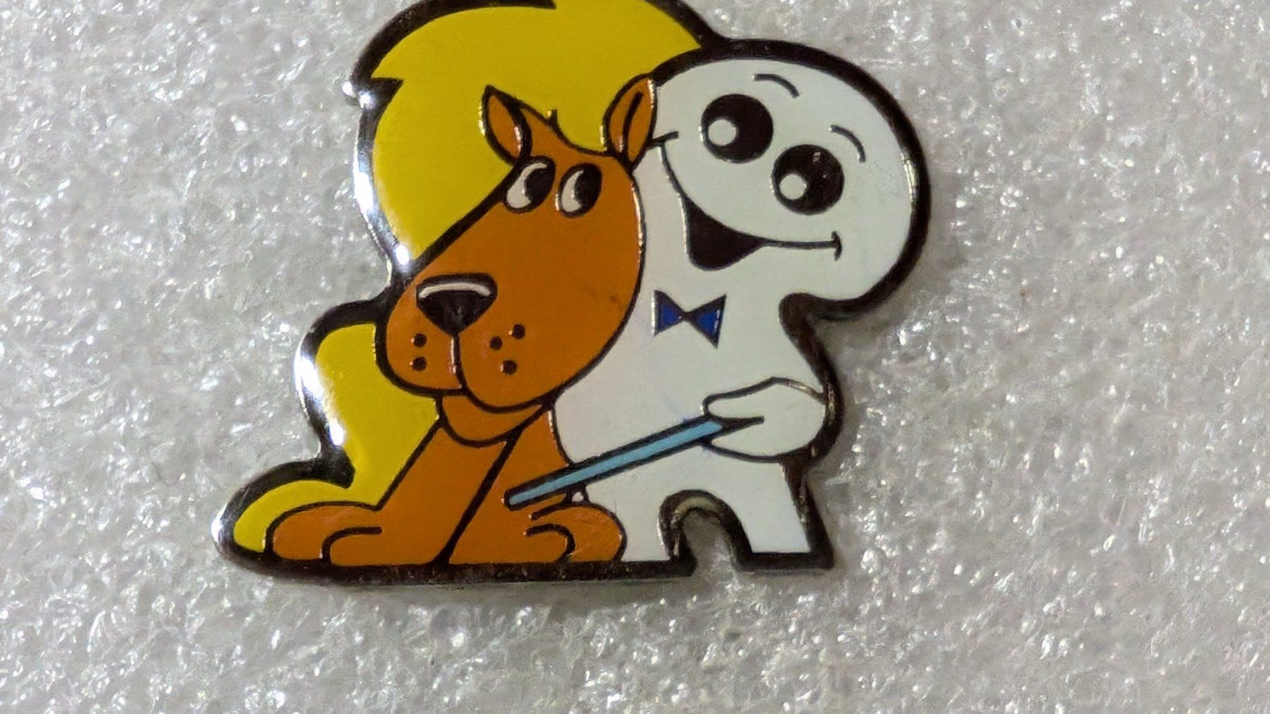Placchette & Badge: Ansteckpin 215: Maga Bio – Usato da Oppligen venduto da Pin-Fall-Shop