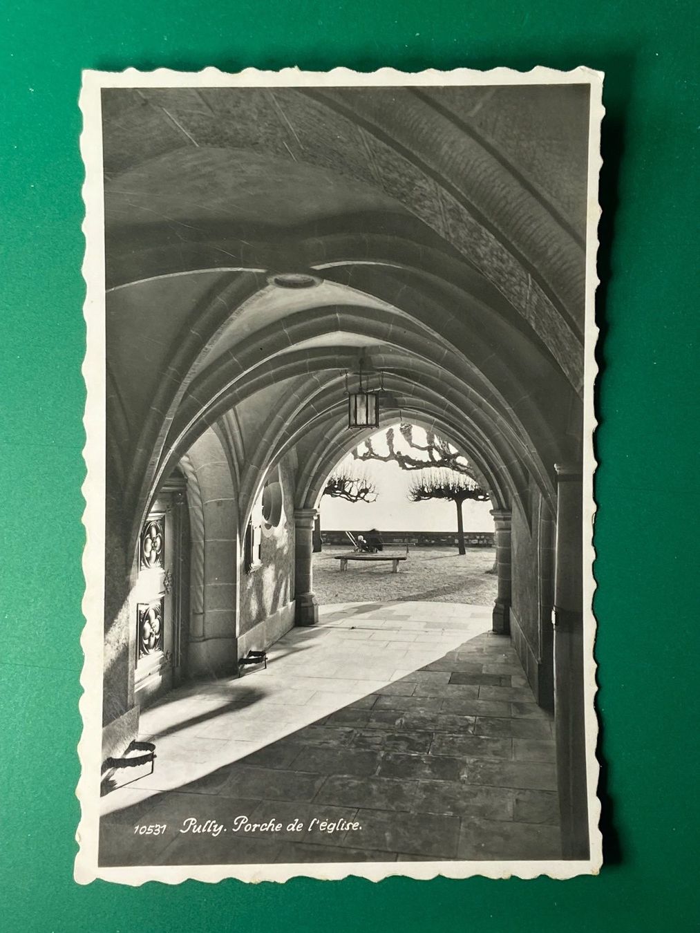 Ansichtskarten: Pully - Porche de l'église – Gebraucht aus Steg VS von _vinci_