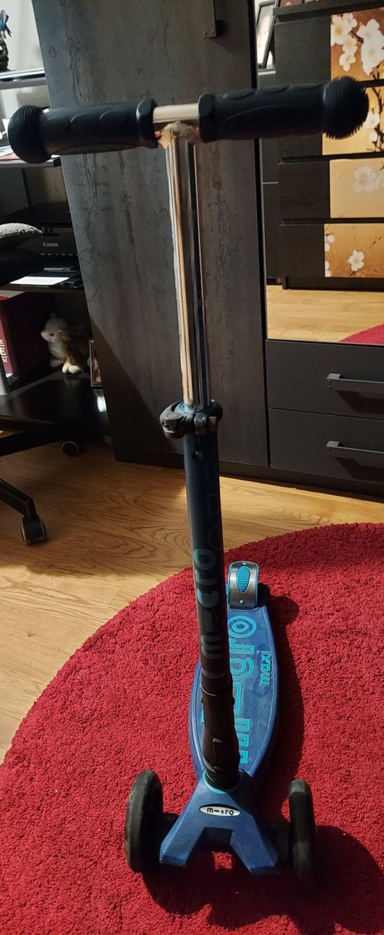 Micro Kickboard: Trottinette maxi micro deluxe – Usato da Gland venduto da pso_zsc6 1
