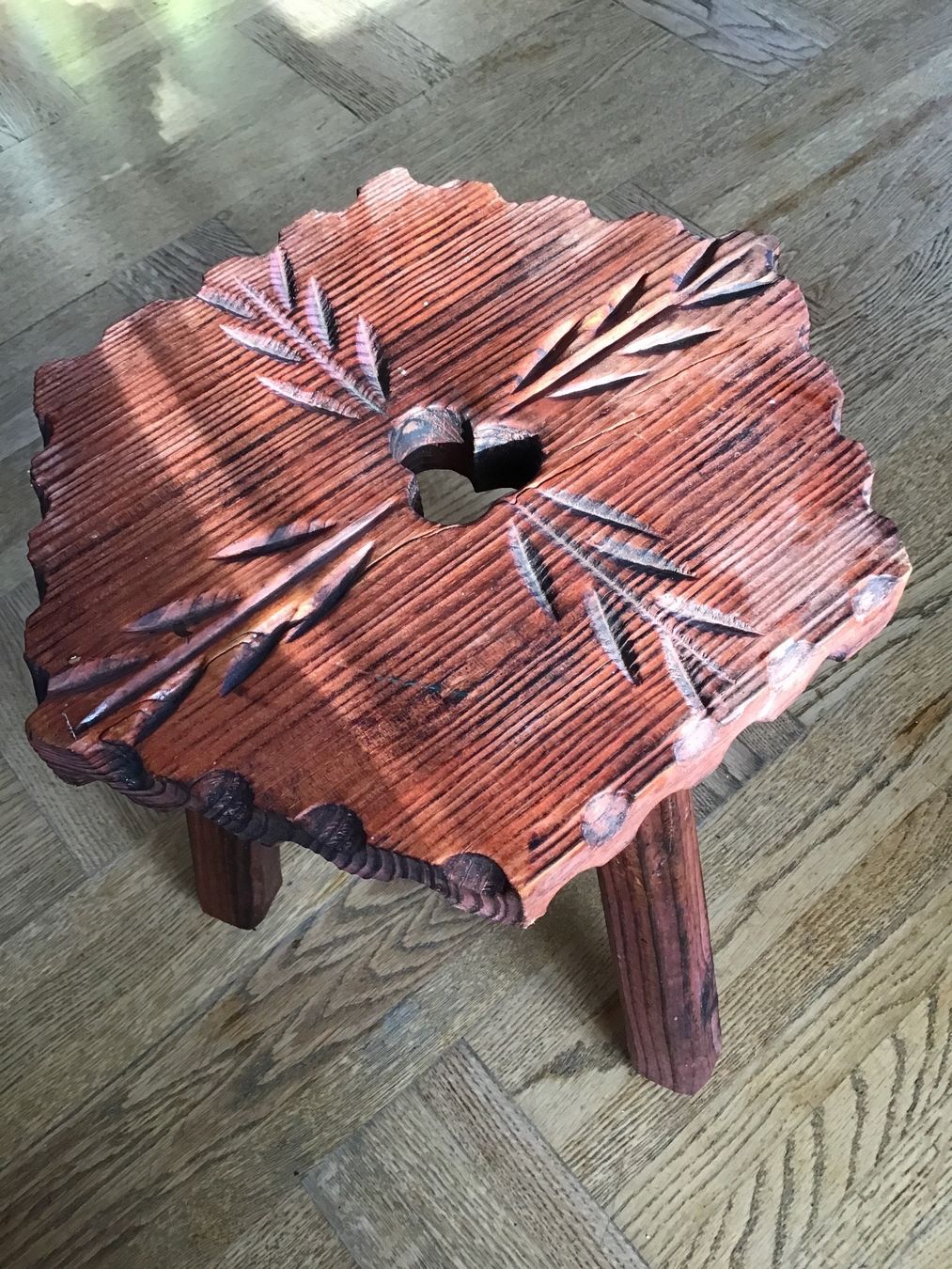 Sgabelli: Holzschemel Handarbeit, Höhe 38 cm – Usato da Rüti ZH venduto da Wernika1