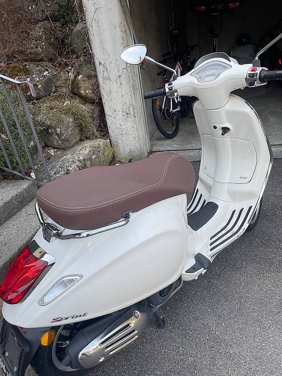 Vespa Scooters: Vespa Sprint – D'occasion à Uster par Honda72 2