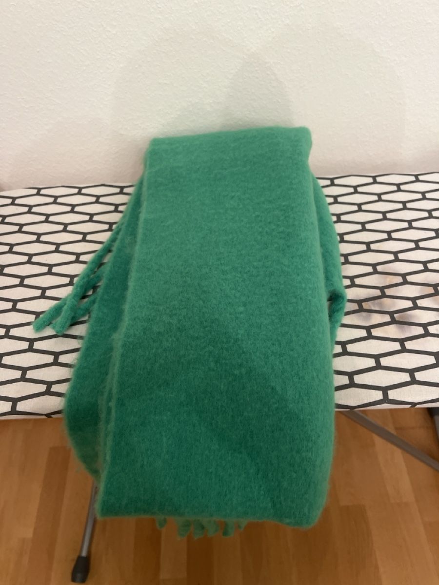 Foulard & Sciarpe: Grüner Schal, no name – Usato da Zollikon venduto da lnhw1 1