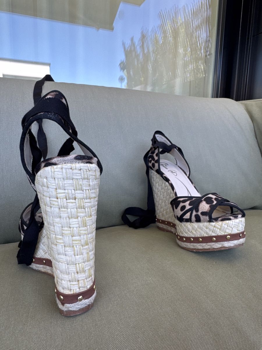 Scarpe da donna: Bata leopard print wedge sandals, size 39, summer style – Nuovo (secondo la descrizione) da Berneck venduto da E_ZLK 2