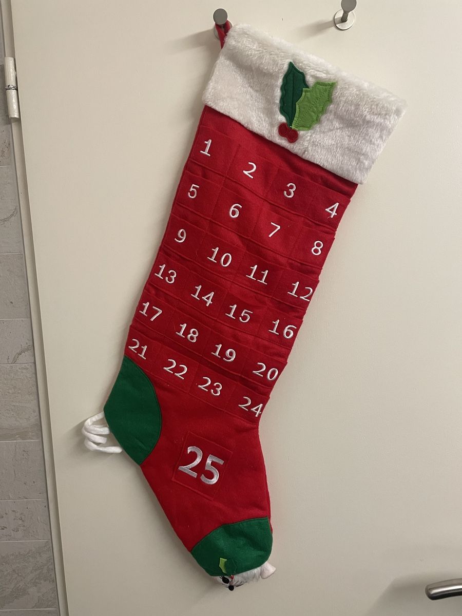 Tutte le decorazioni: Annalee Advent Stocking w. 25 numbered pockets - 57 cm! – Nuovo e nell'imballaggio originale da Buttikon SZ venduto da trzurigo