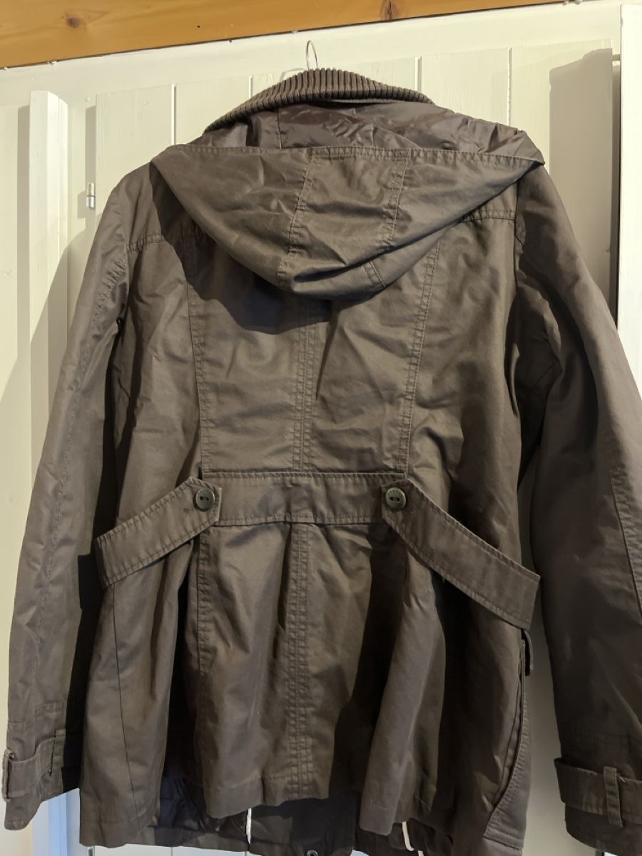 Esprit Giacche: Esprit Jacke neu Gr 44 (eher 42) – Nuovo (secondo la descrizione) da Rüti ZH venduto da huzzelrock 4