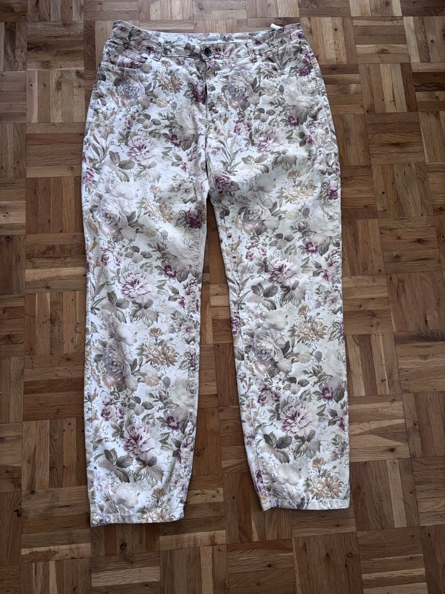 Jeans: Sommerhose 42 – Usato da Schliern b. Köniz venduto da Puffin48