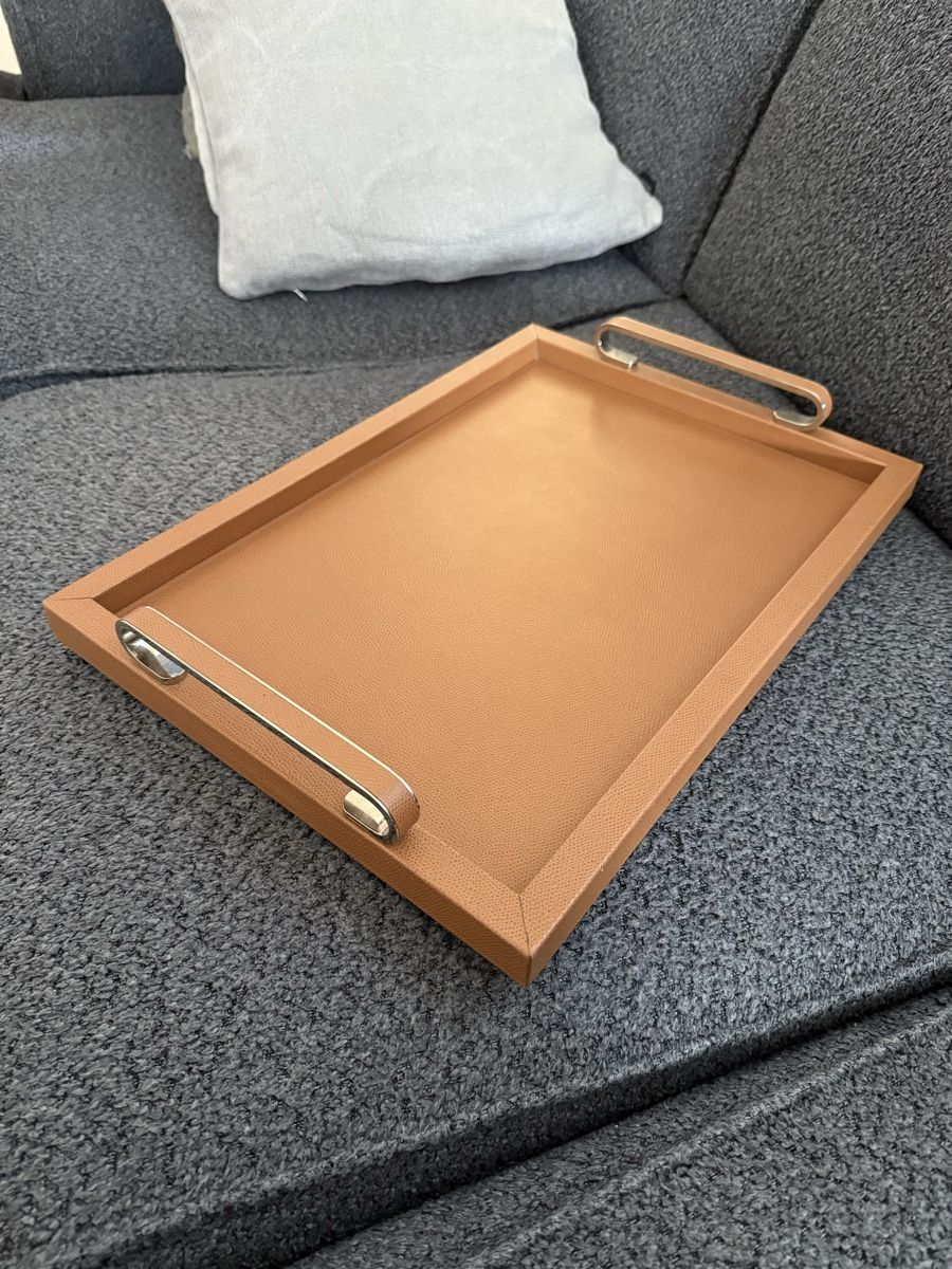 Tutte le decorazioni: Foscari Brown Leather Tray By Pinetti – Usato da pully venduto da asi_w6gl