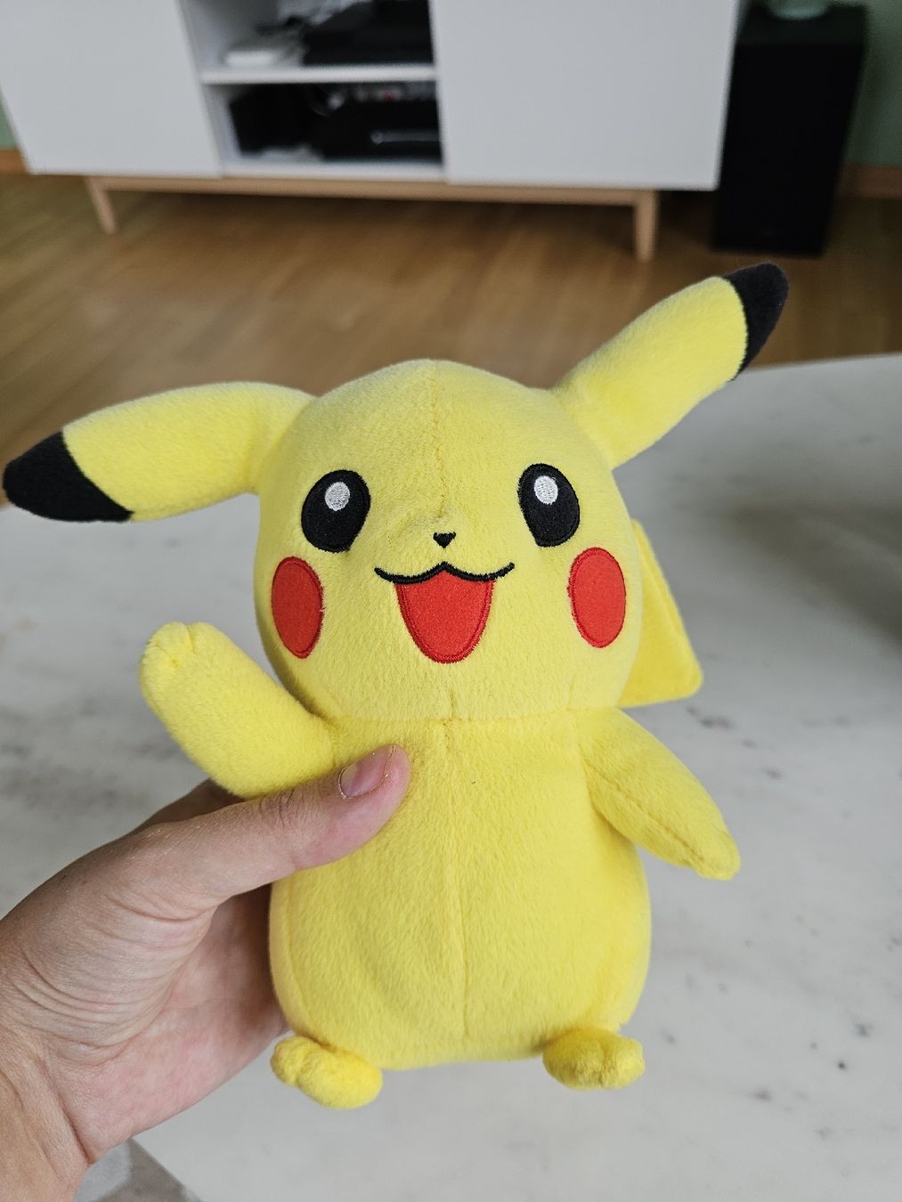 Pokémon Giocattoli: Peluche Pikachu - Collection Pokémon, état impeccable! – Nuovo (secondo la descrizione) da Forel (Lavaux) venduto da Clelia94 2