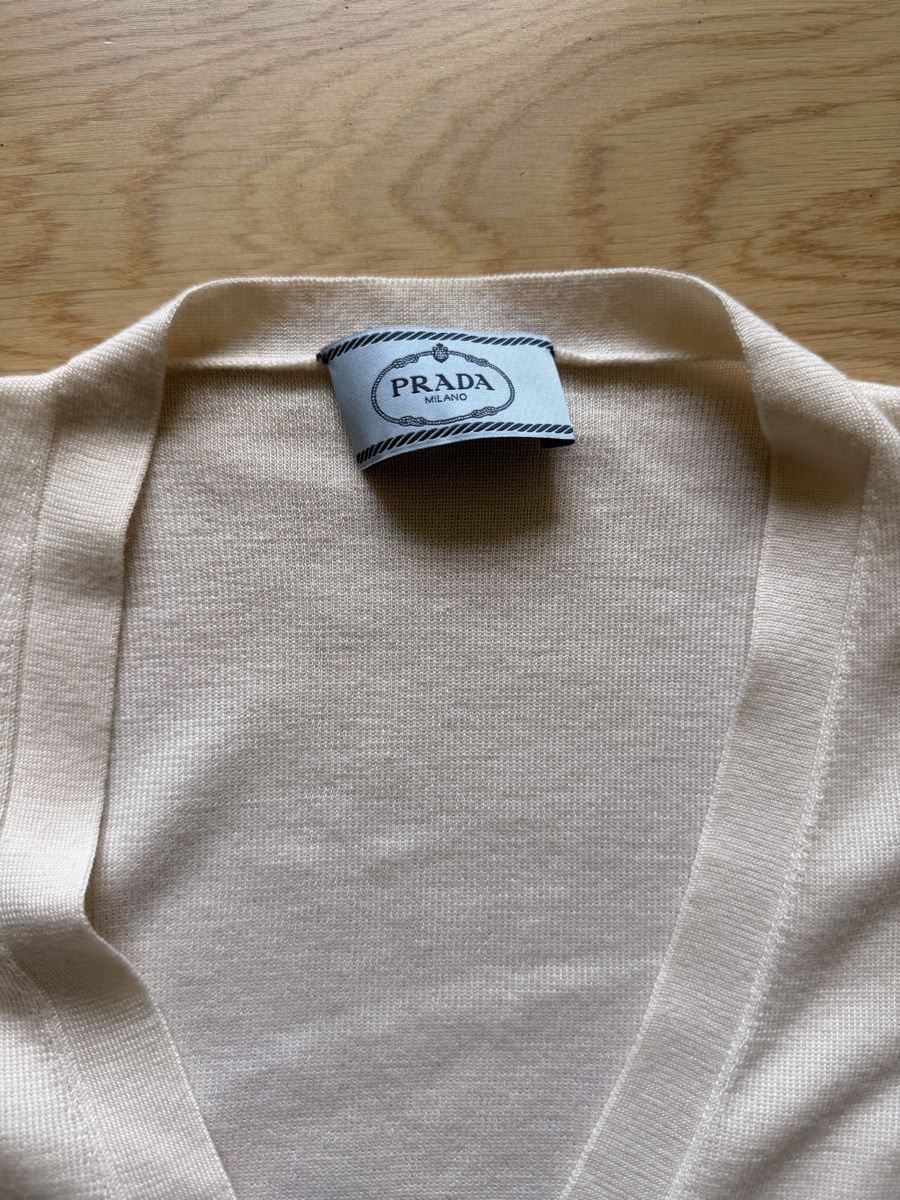 Prada Giacche: Prada Strickjacke – Usato da Zürich venduto da cha_y9x8 1