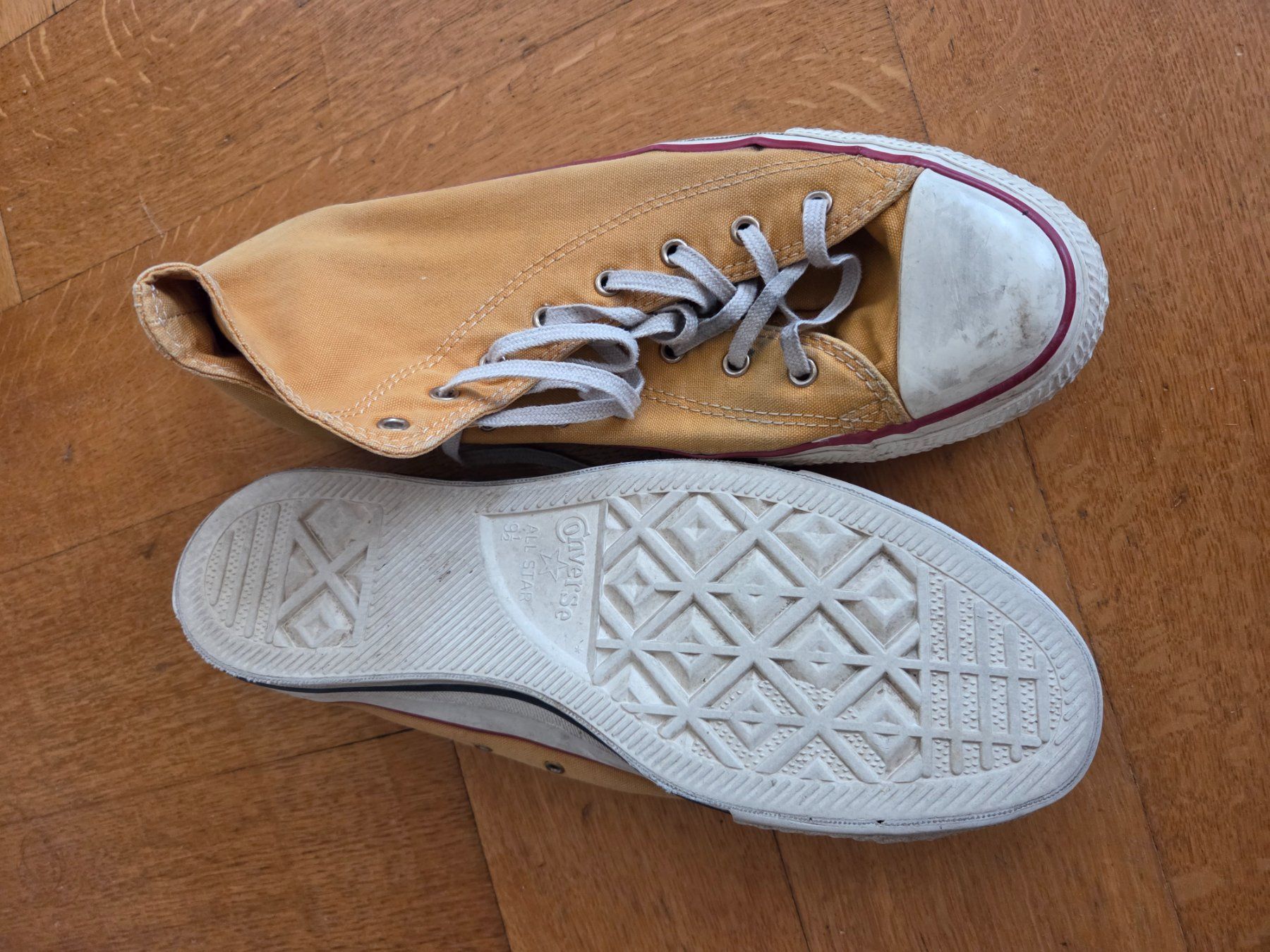 Converse Scarpe da uomo: Converse jaunes 43 – Usato da Martigny venduto da ChrisMonc 1