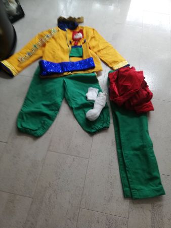 Mehrteiliges Fasnachtskostüm