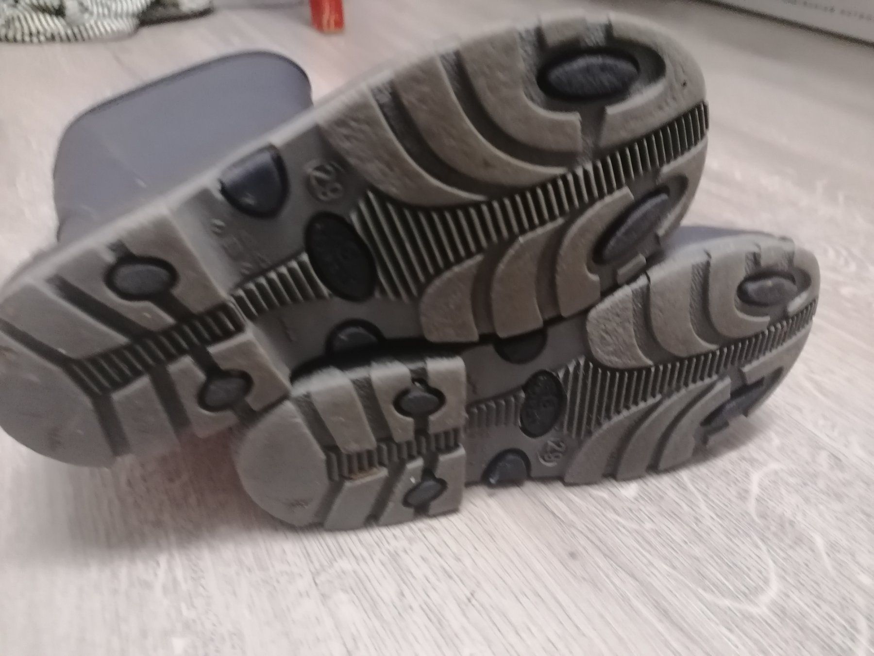 Scarpe per ragazzi: Gummistiefel Gr. 29 von Spirale – Usato da Thalwil venduto da myandine 2