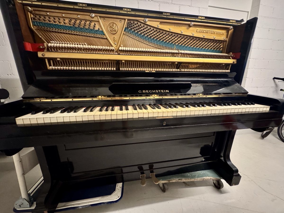 Strumenti musicali: C. Bechstein Klavier 129 cm, – Usato da Niederrohrdorf venduto da S.Hubar 1