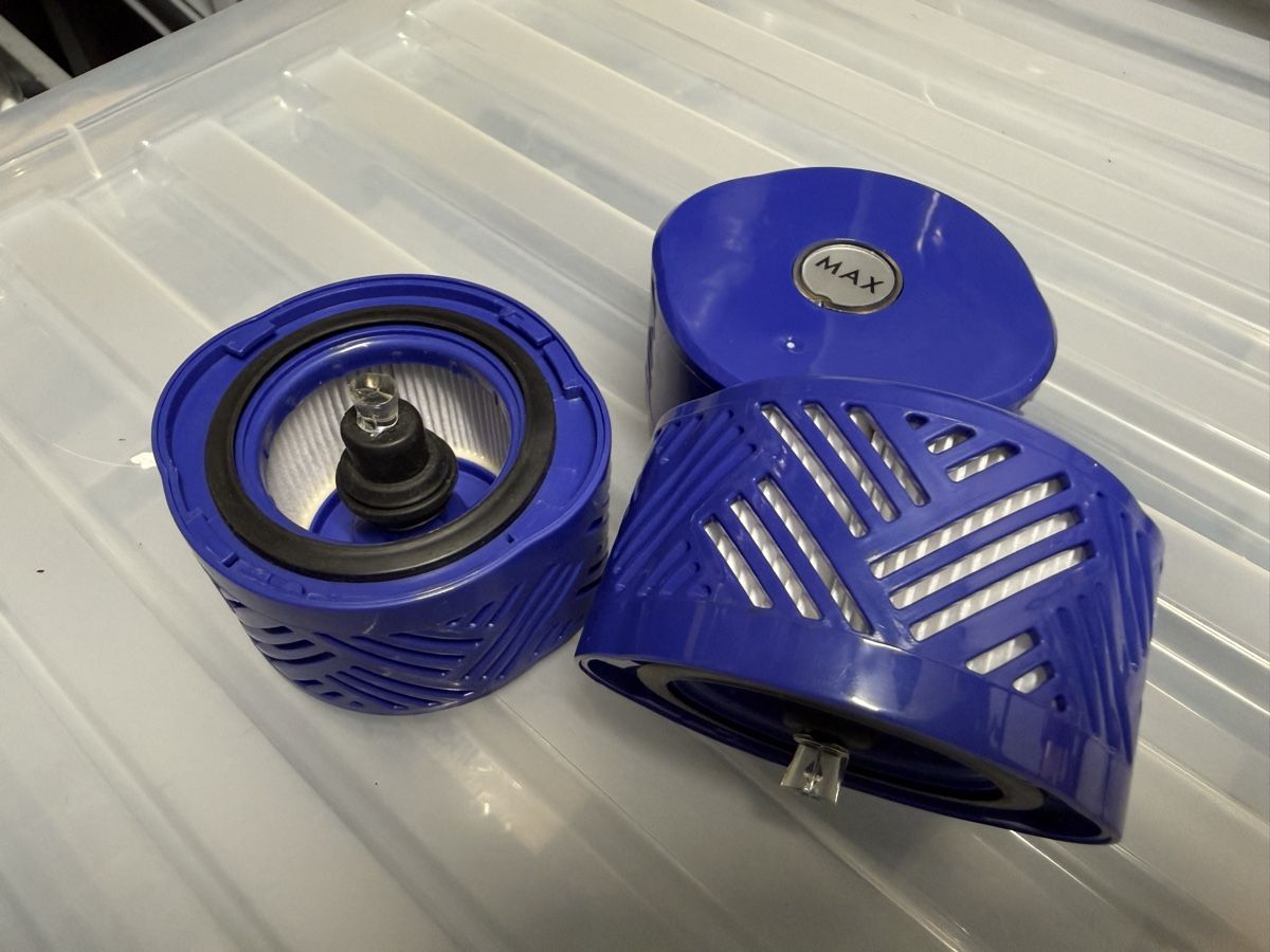 Dyson Autres articles pour la maison: Dyson DC59 oder V6 Filter – Neuf avec emballage d'origine à Uster par Sasisa