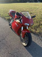 Ducati 748 rot