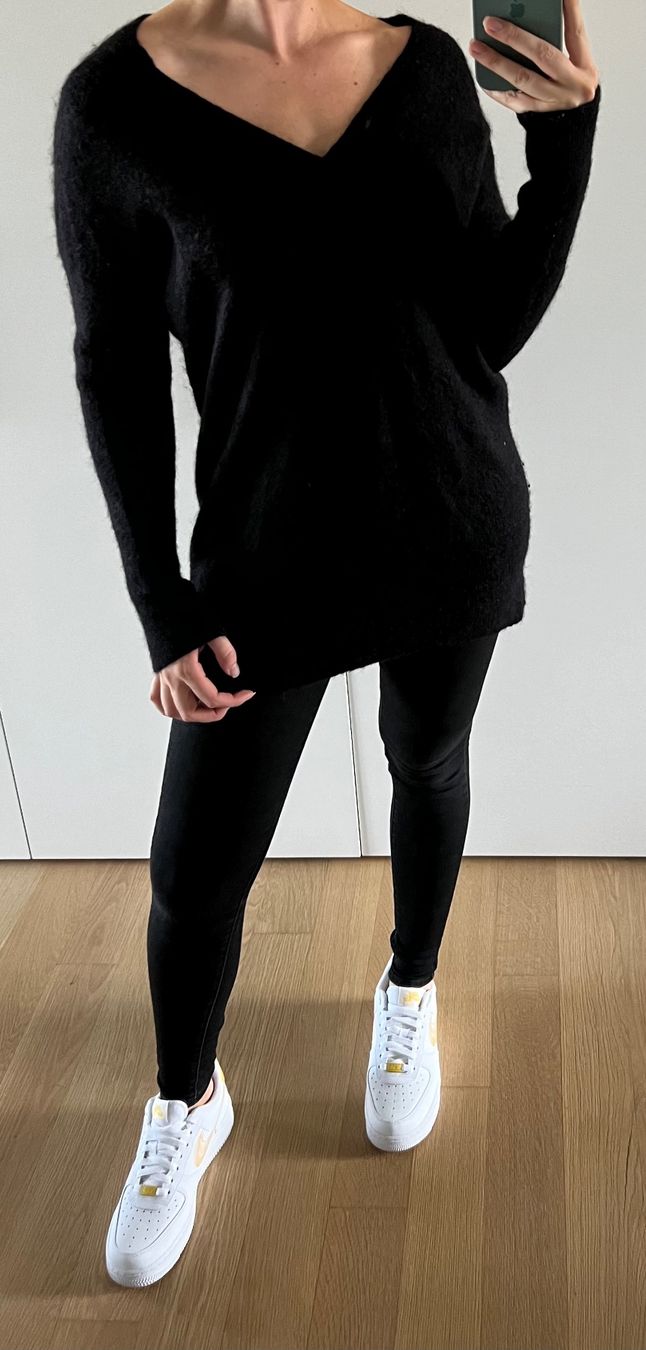 Pullover & Sweatshirts: YAYA Pullover Kleid V-Ausschnitt Wolle schwarz L Pulli – Gebraucht aus Staad SG von Chirrari 1