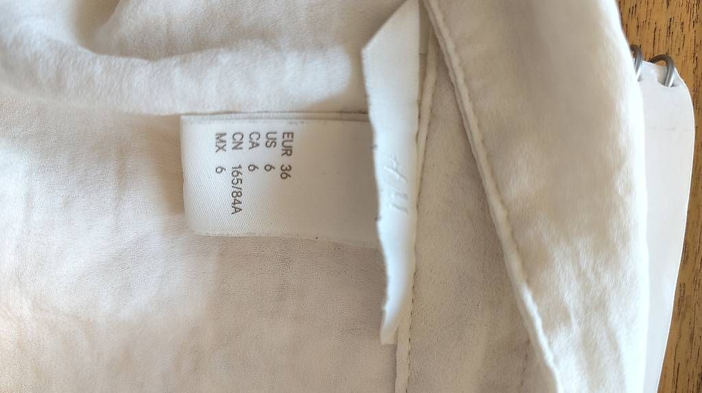 Blusen: H&M Bluse weiss Gr. 36 – Gebraucht aus Solothurn von Claudiaf11 1