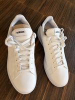 Adidas Sneaker Advantage weiss Grösse 43 1/3 guter Zustan