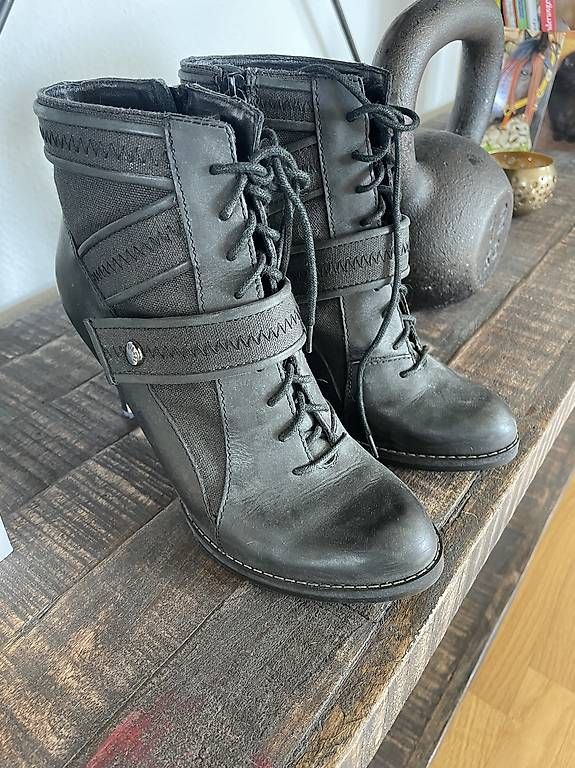 Scarpe da donna: Diesel Absatzschuhe – Usato da Allschwil venduto da ste_m6y2