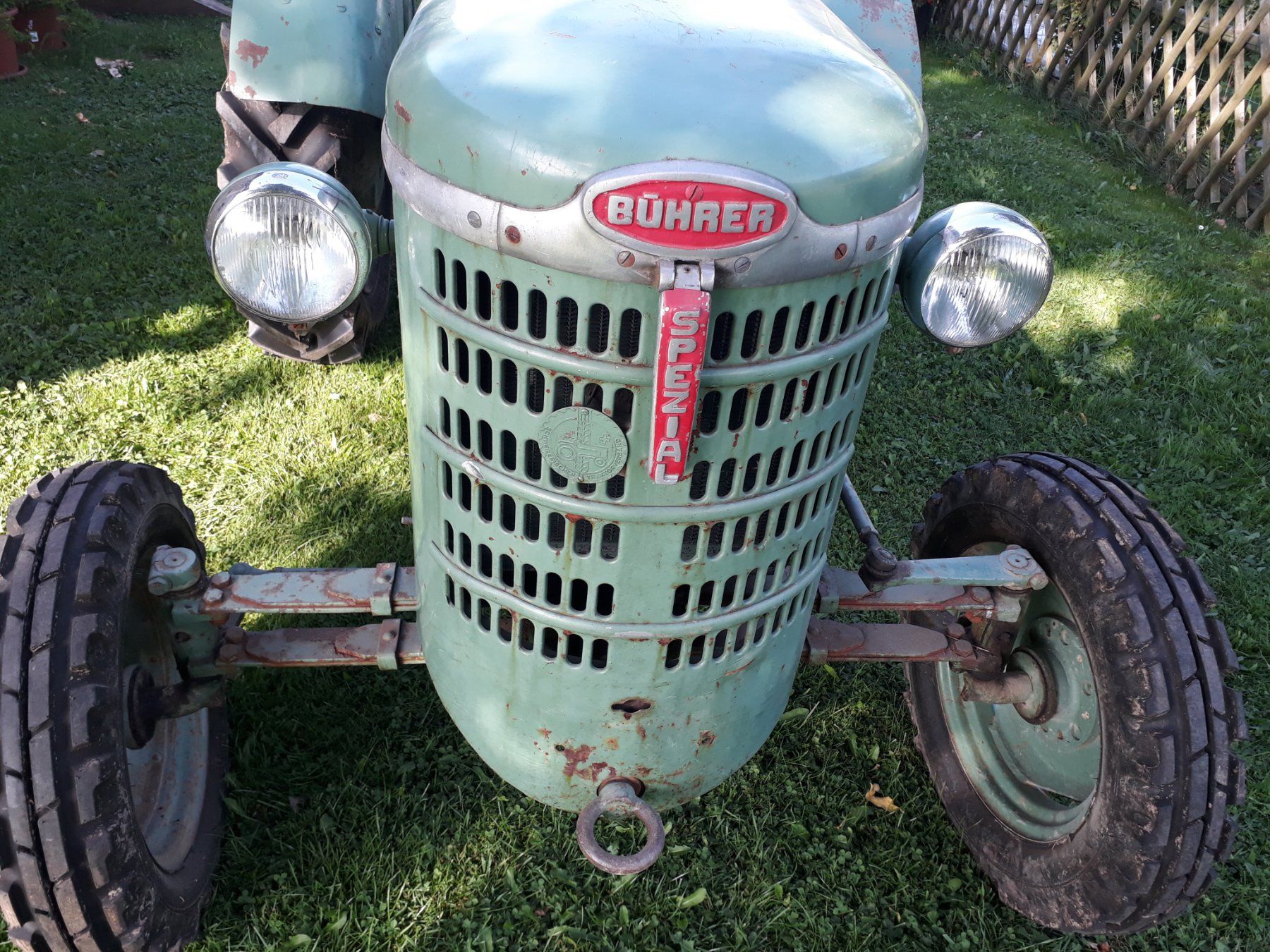 Bührer Trattori: Bührer UO4 Oldtimer-Traktor mit Anhänger – Usato da Hundwil venduto da Powercat16 3