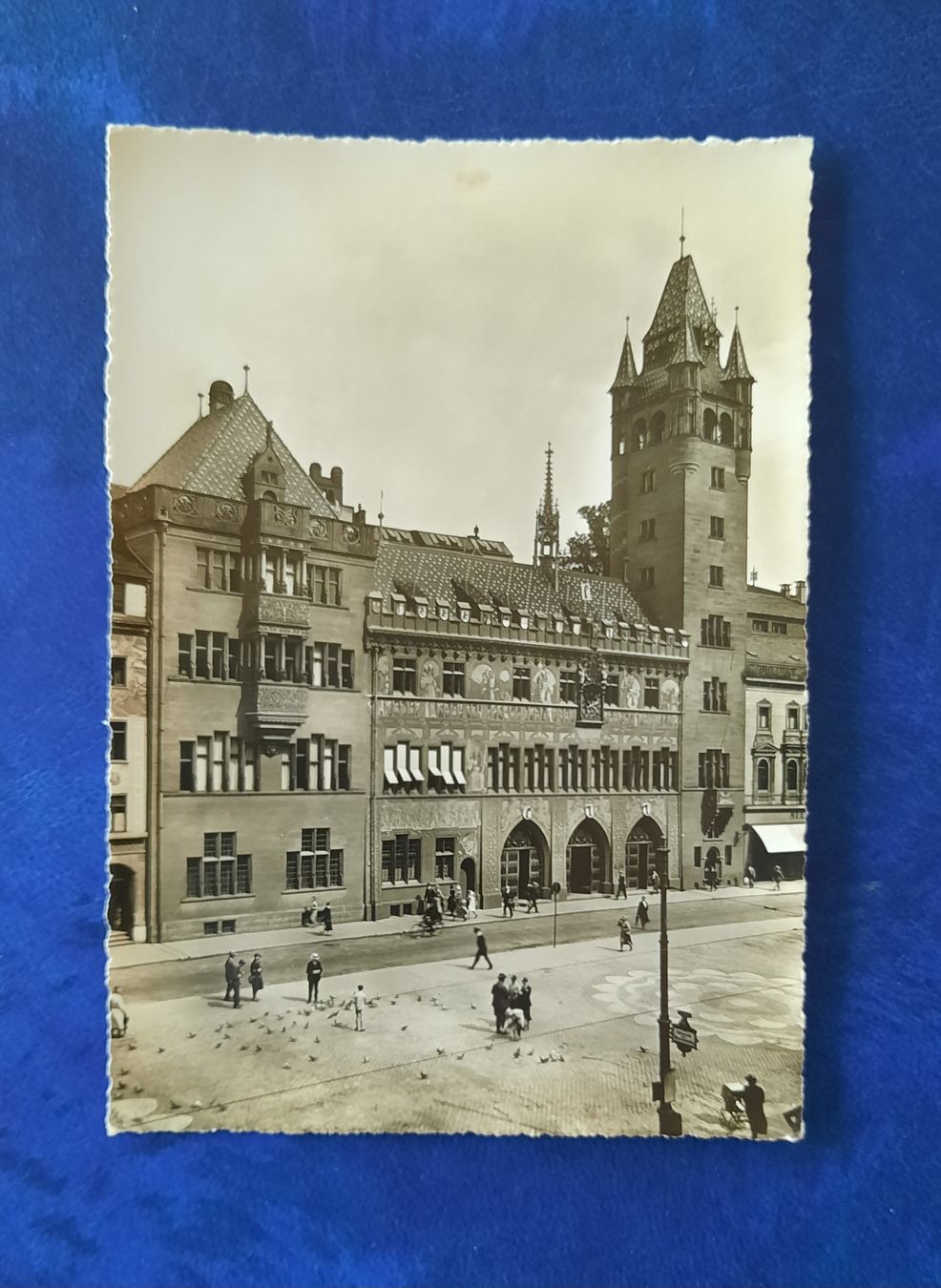 Cartoline postali: Ansichtskarte Basel, Rathaus,  gest. 1942 – Usato da Marly venduto da neu-adlerauge65