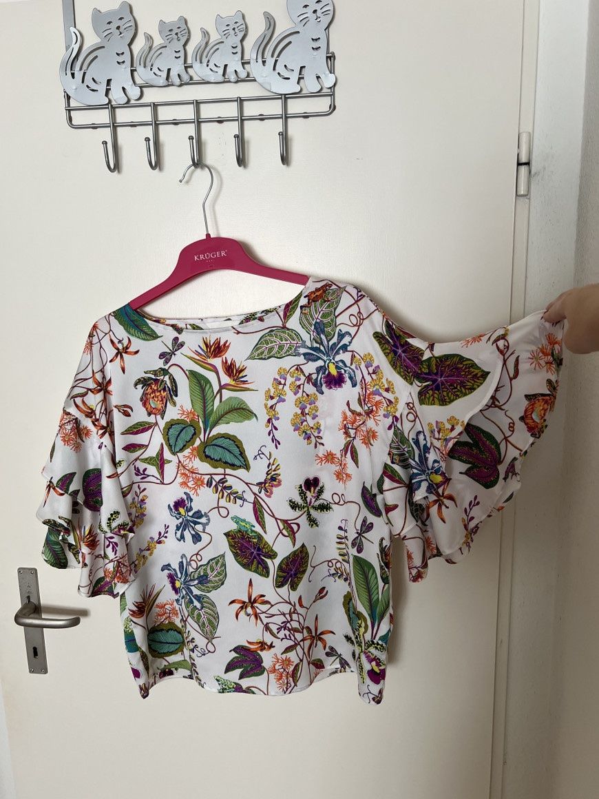 H&M Top: Top H&M Flowers EUR 36 – Nuovo (secondo la descrizione) da Horgen venduto da linuxrp 2