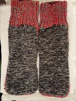 Warme, handgestrickte Socken/Finken für kalte Füsse