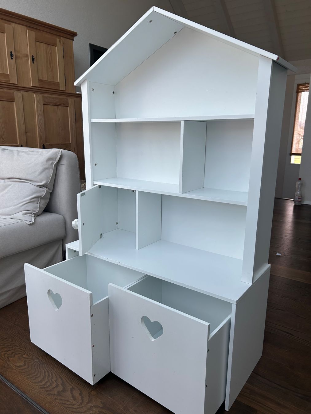 Étagères: Verbaudet Kindermöbel Hausform – D'occasion à Kriechenwil par neuhene 1