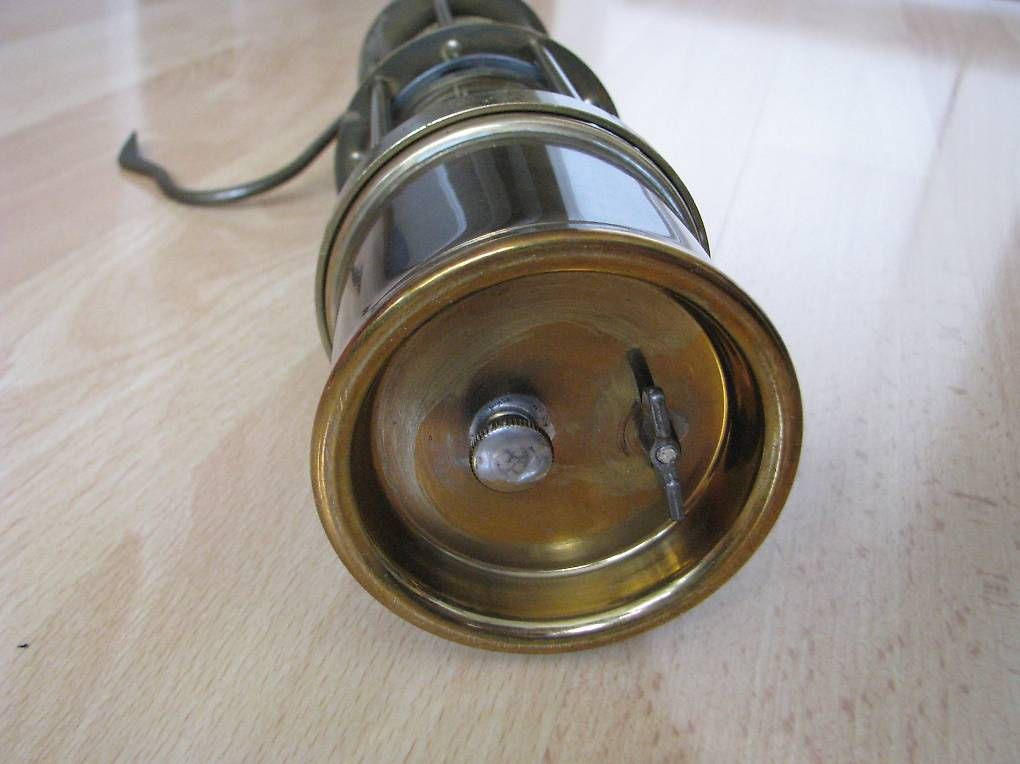 Lampade: Antike Seltene Grubenlampe, Wetterlampe – Usato da Niederbipp venduto da Viti73 3