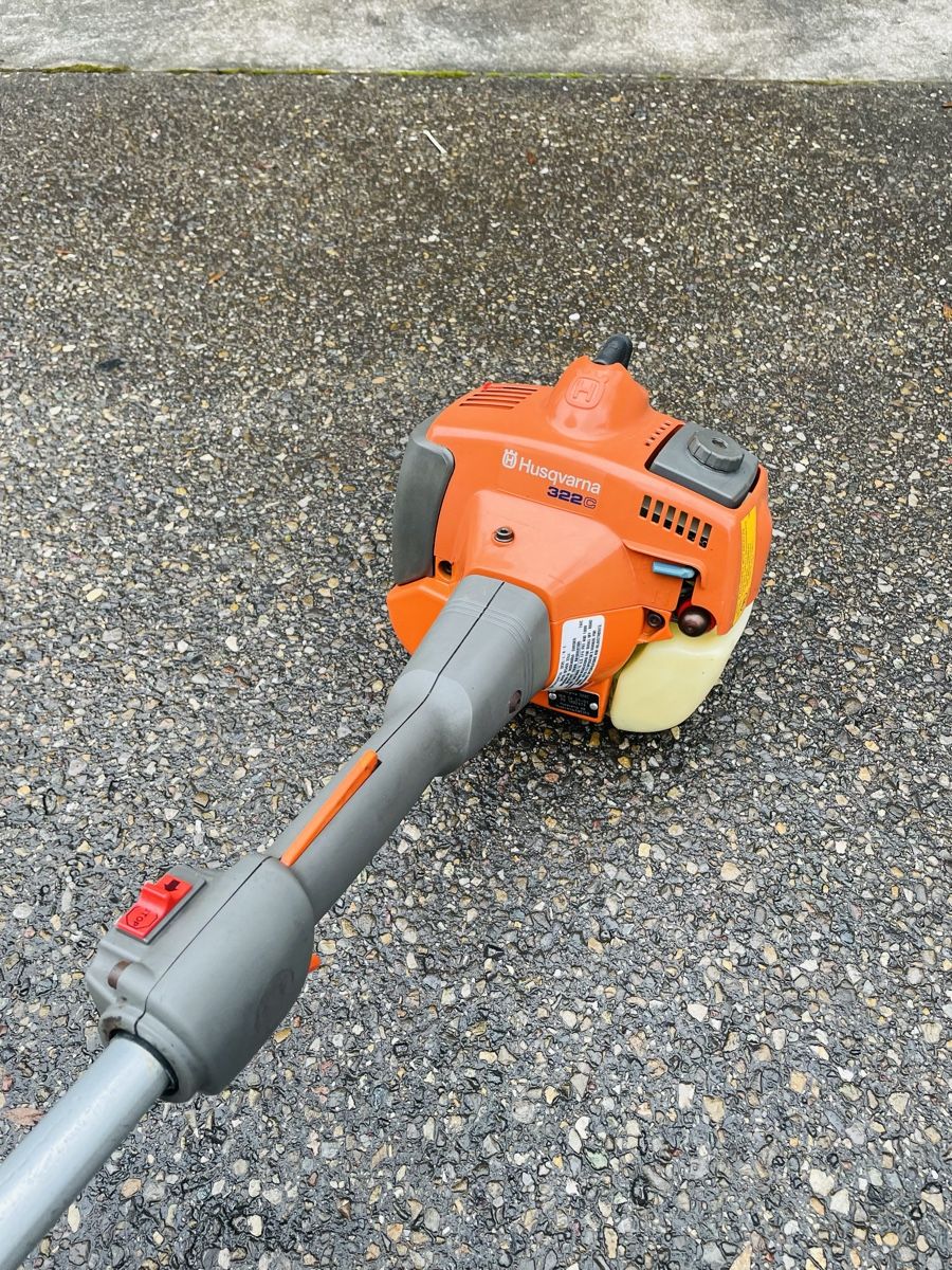 Husqvarna Tutti gli attrezzi: Rasentrimmer Husqvarna 322 C – Usato da Würenlos venduto da Shop_Shop 2