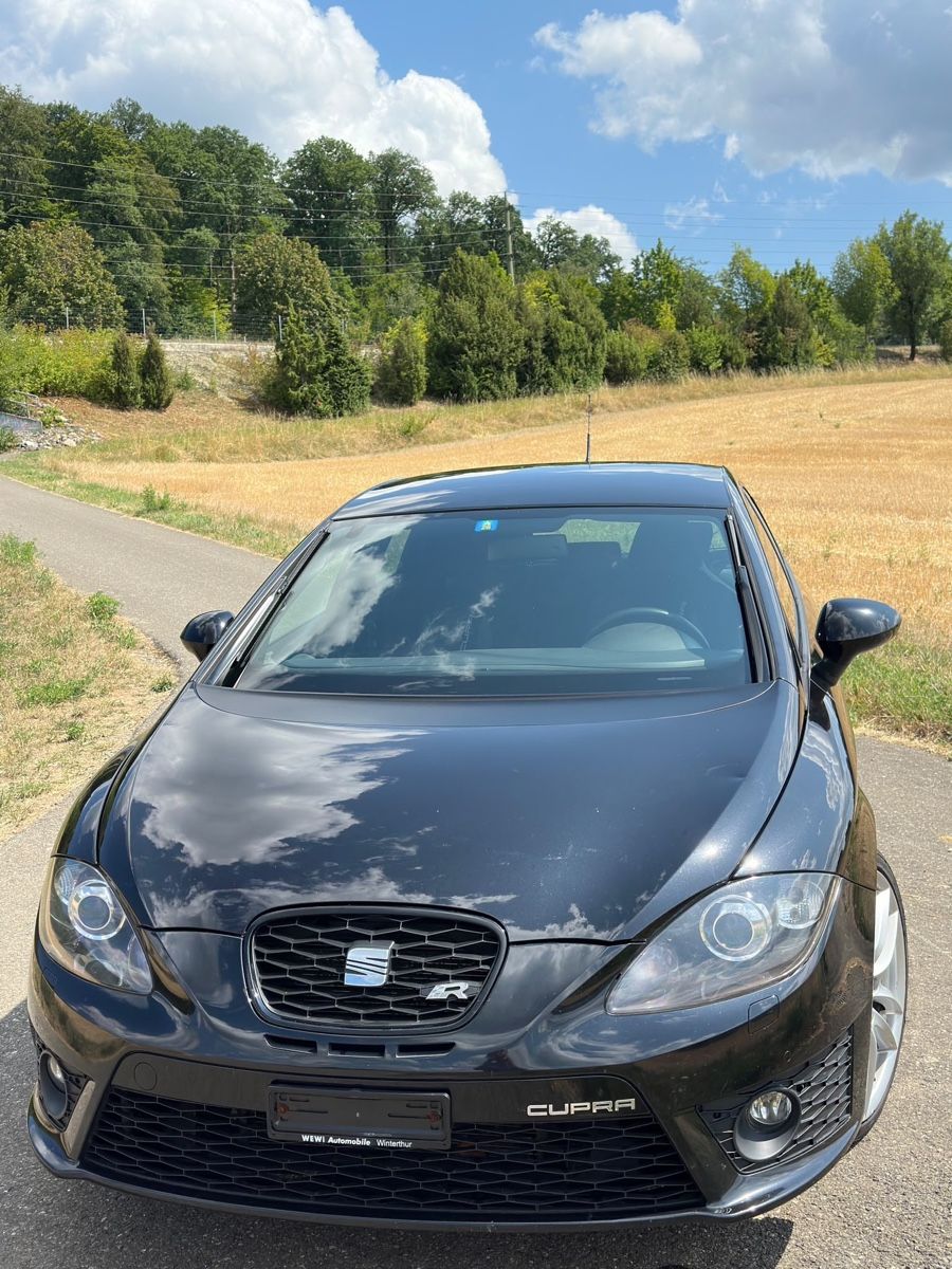 Seat Automobili: Seat Leon Cupra 2.0 R - 265 PS  – Usato da Flurlingen venduto da Seatleon1199 1