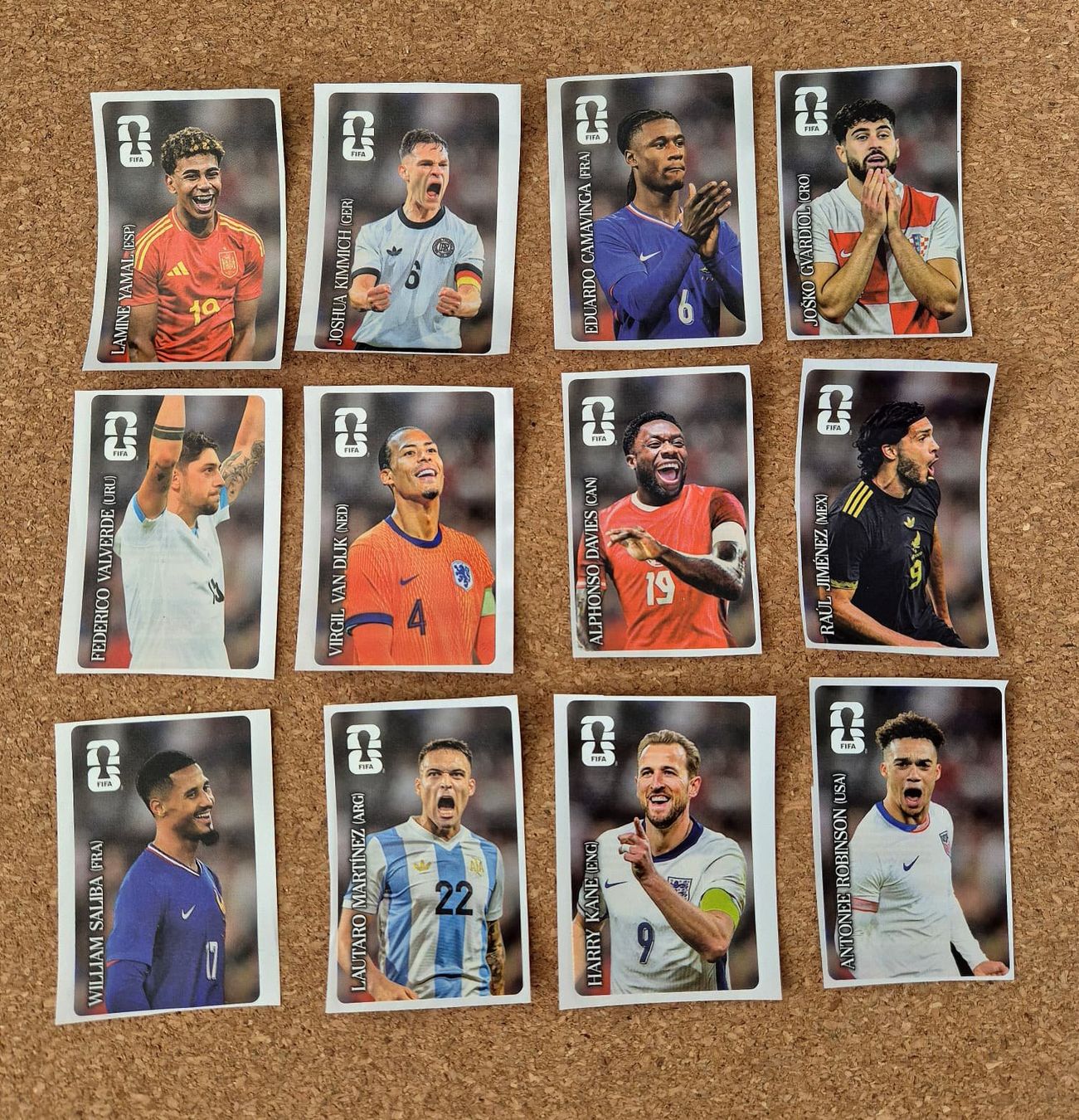 Panini Carte collezionabili: Panini WM 2026 CC-Sticker Komplettes Set – Usato da Aefligen venduto da ZSamu