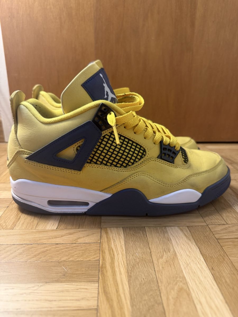 Jordan Scarpe da uomo: Air Jordan 4 Retro - EU 44 - Yellow – Nuovo (secondo la descrizione) da Le Lignon venduto da teo_zb9h 2