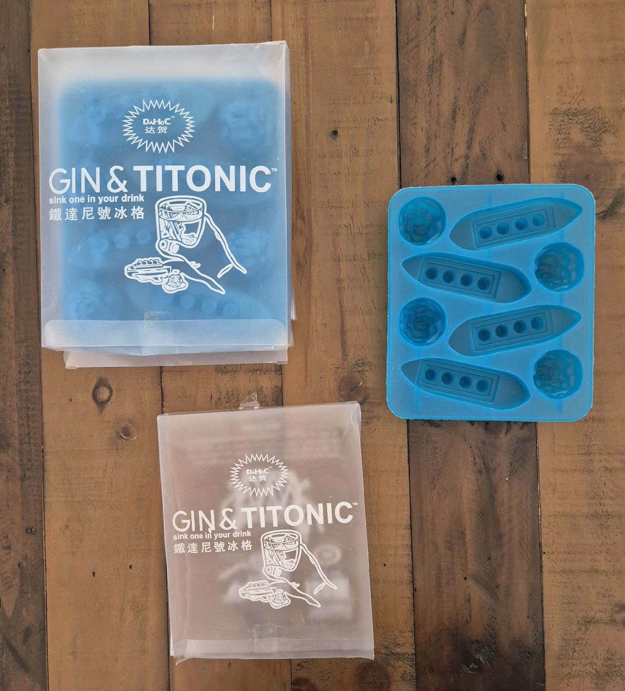 Spiritueux: 5 x Gin Titonic Eiswürfelform – Neuf (Voir description) à Binningen par Mousse_au_Shoppola