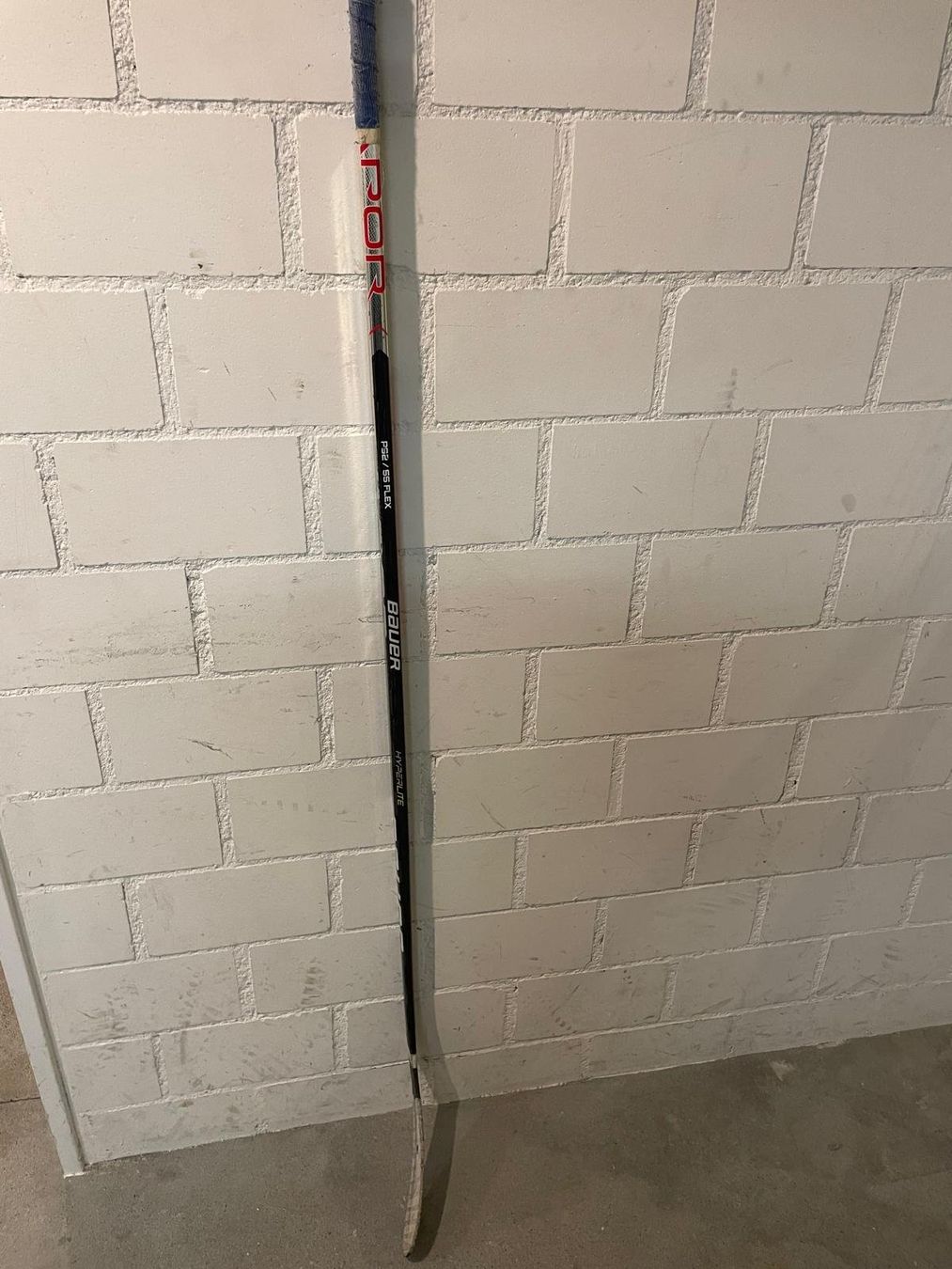 Bauer Bastoni & Pale: Hockeystock Bauer Hyperlight, P29, 55 Flex, nach links – Usato da Urdorf venduto da florida100 1