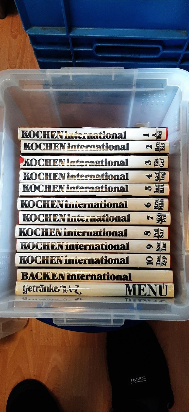 Bücher: Kochbücher International Lingen, Komplette Sammlung – Gebraucht aus wädenswil von salami05 1