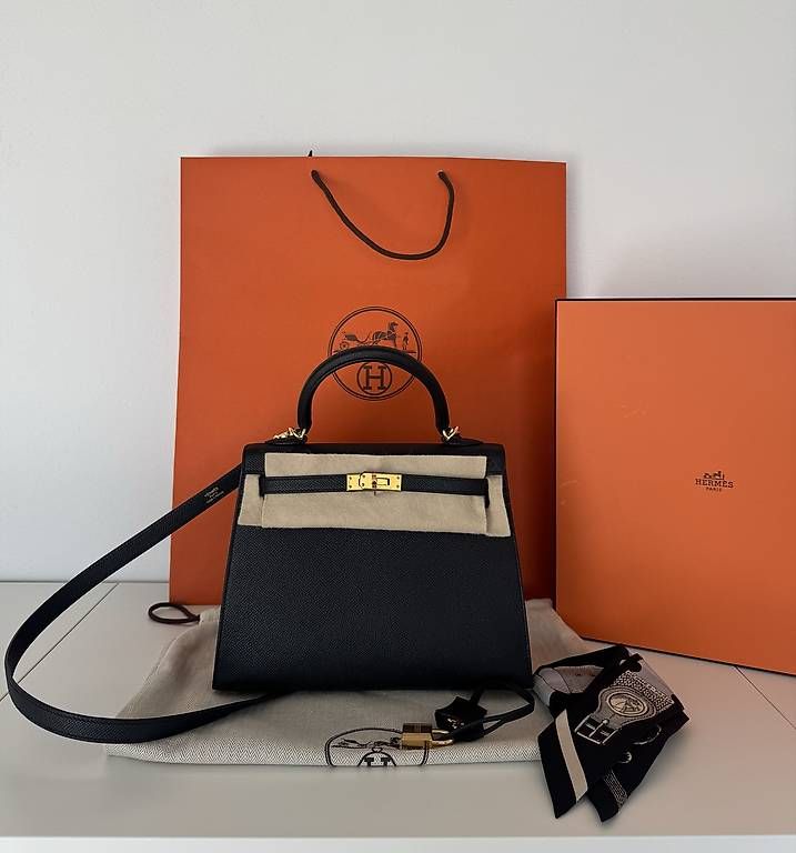 Borse da donna: Hermes Kelly 25 - noire – Nuovo e nell'imballaggio originale da Wallisellen venduto da van_7rhj