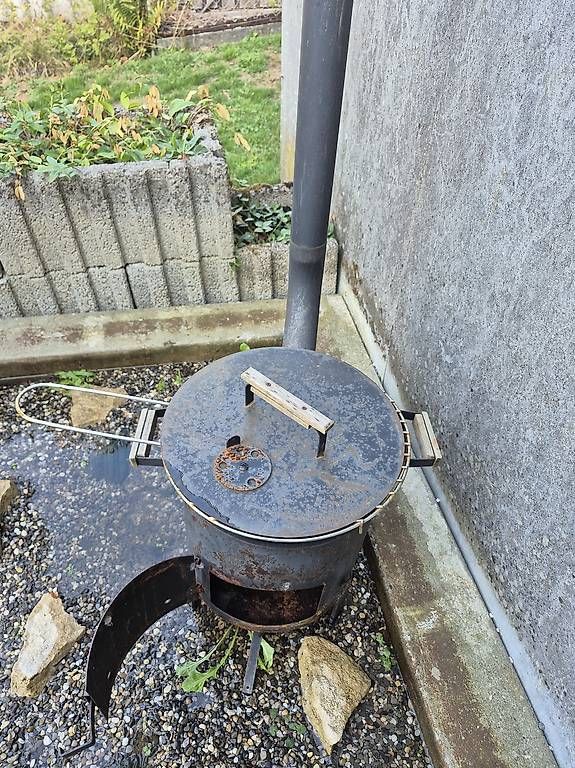 Grills: Kleiner GrillOfen – Gebraucht aus Kestenholz von fiatsubi