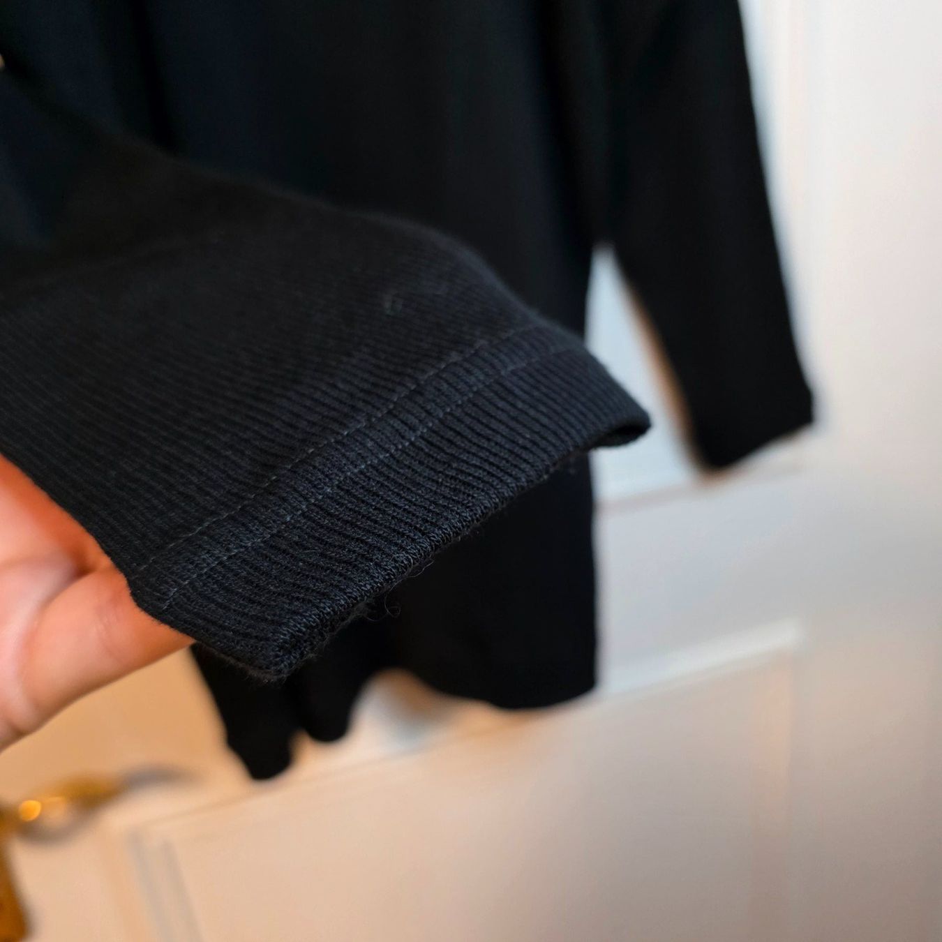 Pulls & Sweat-shirts: Vintage Pullover schwarz neu Migros XL – D'occasion à Wald ZH par CapLux 1