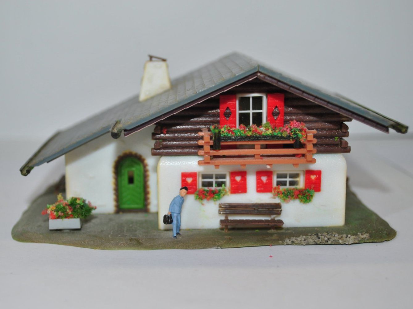 Faller Modelleisenbahnen: Faller Wohnhaus 287 (MMT201) – Gebraucht aus Aarwangen von Bahnsupport