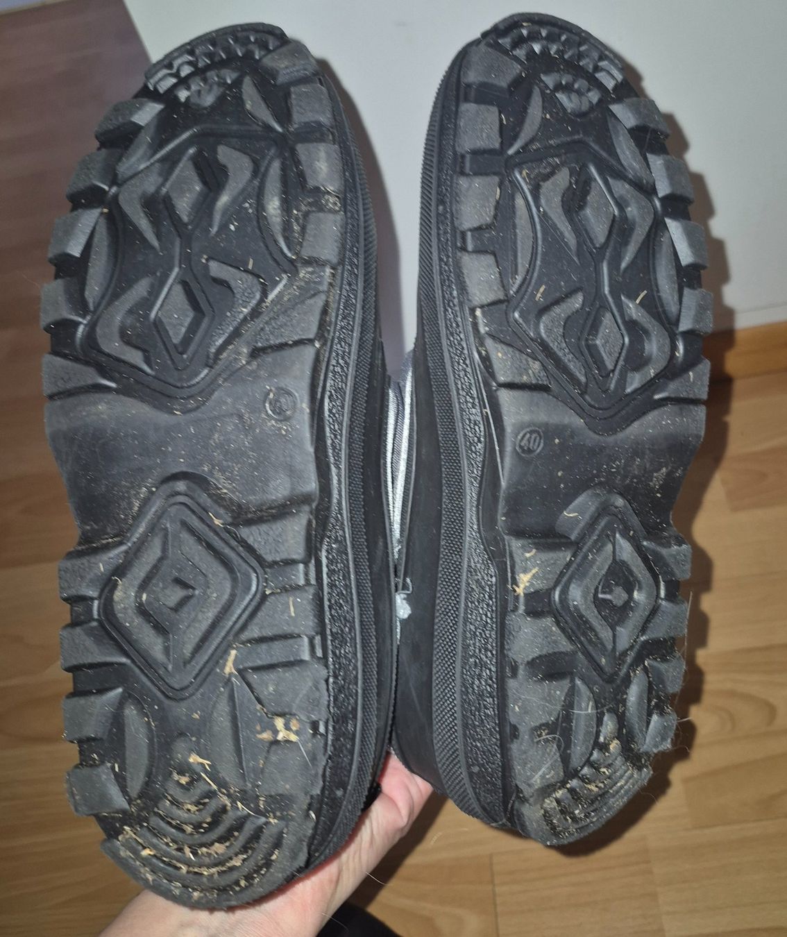 Scarpe per ragazzi: Schneeboots Gr.40 – Usato da Samstagern venduto da 79mace21 2