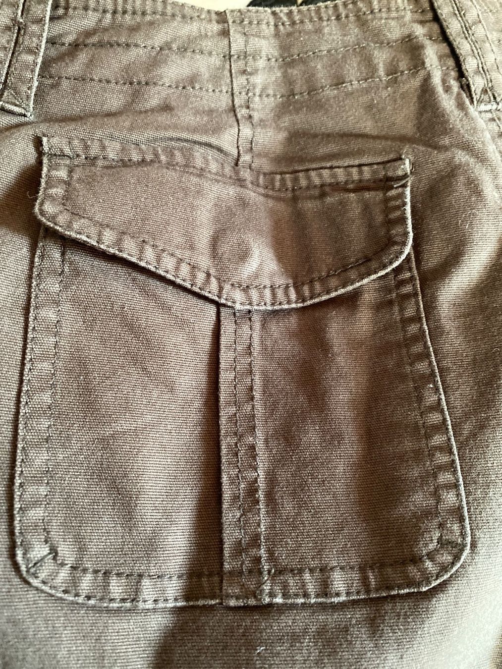 Pantaloni: Wotten Cargohose Damen braun Gr. 36 – Usato da Rothrist venduto da turnedking 3