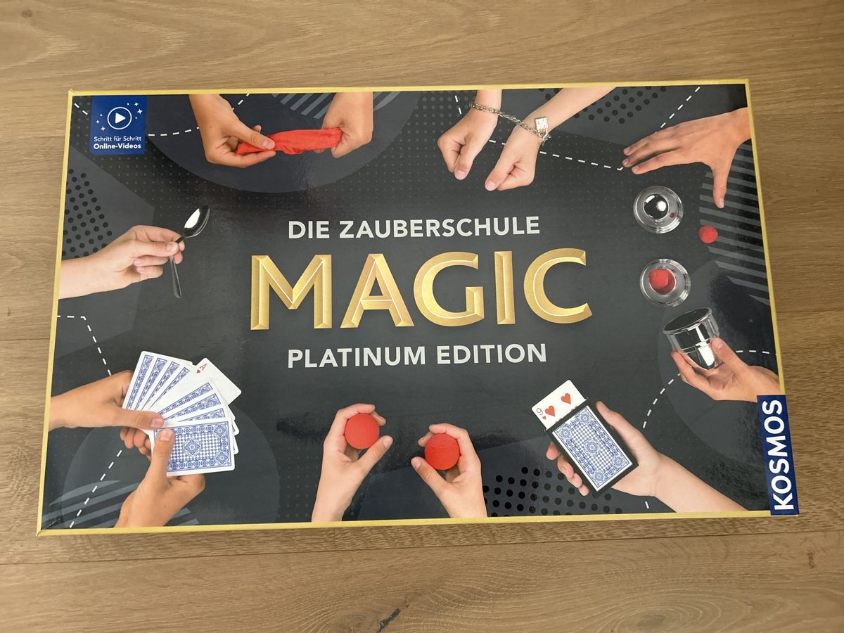 Kosmos Giochi: Zauberschule Magic Platinum Edition, KOSMOS - Ungebraucht! – Nuovo (secondo la descrizione) da Himmelried venduto da Chrysokomas