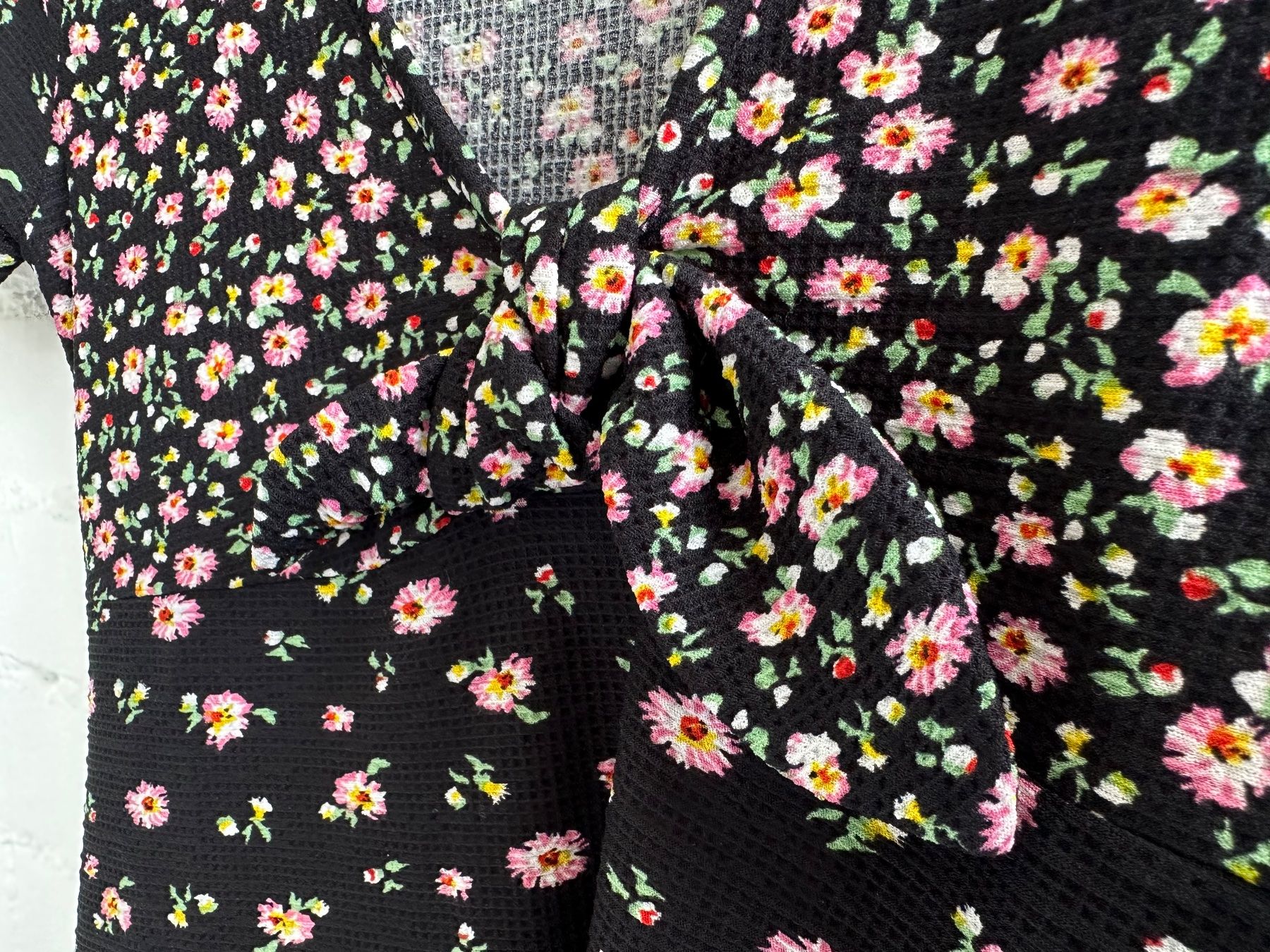 Topshop Kleider: Schwarzes Kleid mit Blumenmuster von Topshop – Gebraucht aus Bern von Fraeuleinhonig 3
