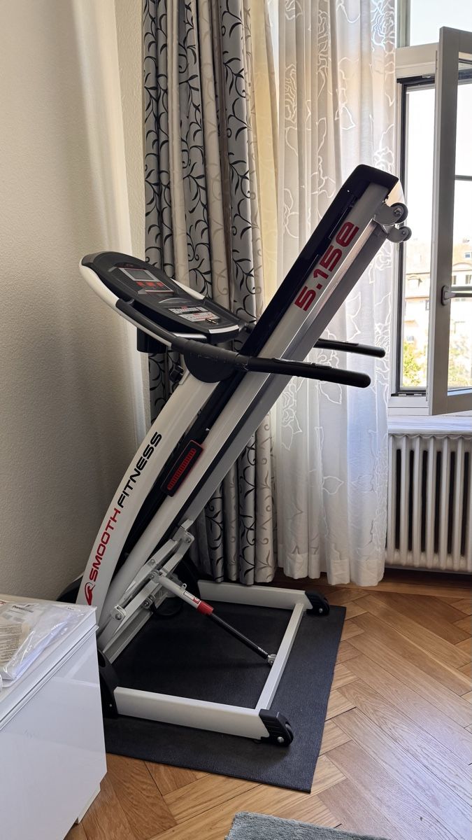 Hometrainer: Laufband Smooth Fitness 5.15 e – Usato da Zürich venduto da NaimaLara1 1