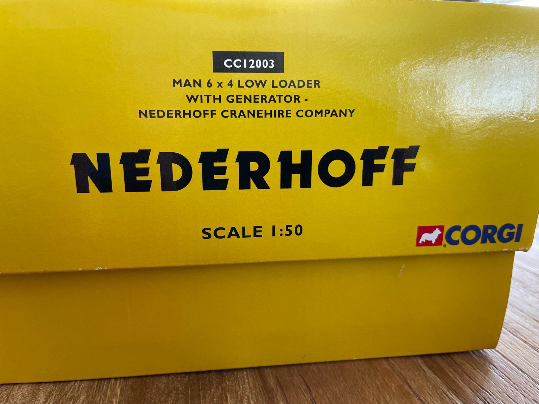 Corgi Toys Kit di modellismo & Modellini statici: MAN 6x4 Tieflader mit Generator NEDERHOFF – Difettoso da St. Gallenkappel venduto da Nagitgelb 4