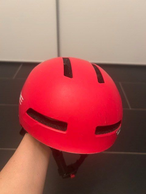 Cube Caschi: Kinder-Velohelm Cube – Usato da Niederlenz venduto da nad_7g5w 2